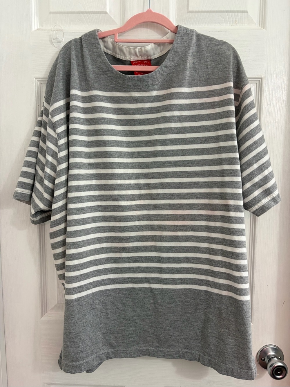 Venezia Gray & White heavyweight Striped Short Sleeve Top. Size 26 $10